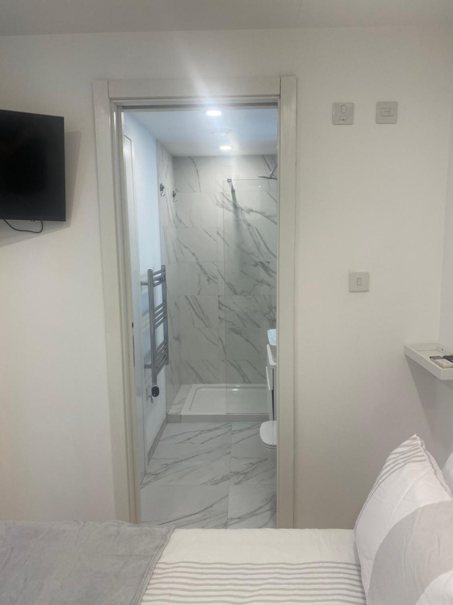 Cp Top Floor Luxury Studio With Spa And Pool Gibraltar Exteriör bild